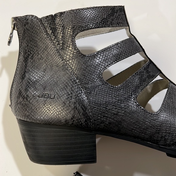 JBU - by Jambu, 10, gray/black, snakeskin heeled booty - Picture 2 of 8